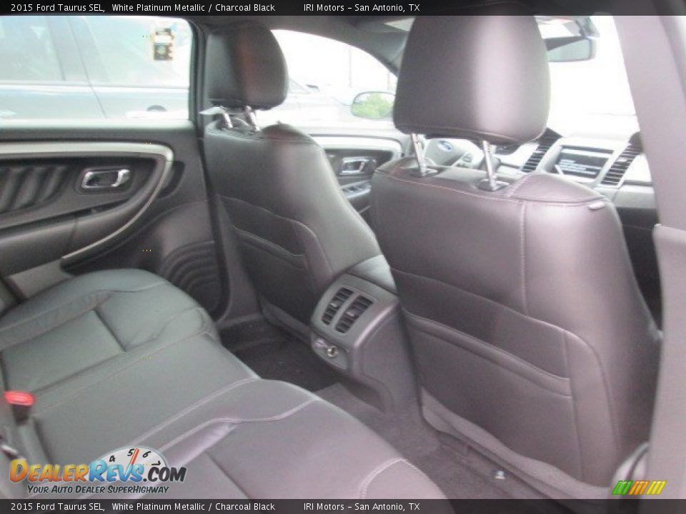 2015 Ford Taurus SEL White Platinum Metallic / Charcoal Black Photo #21