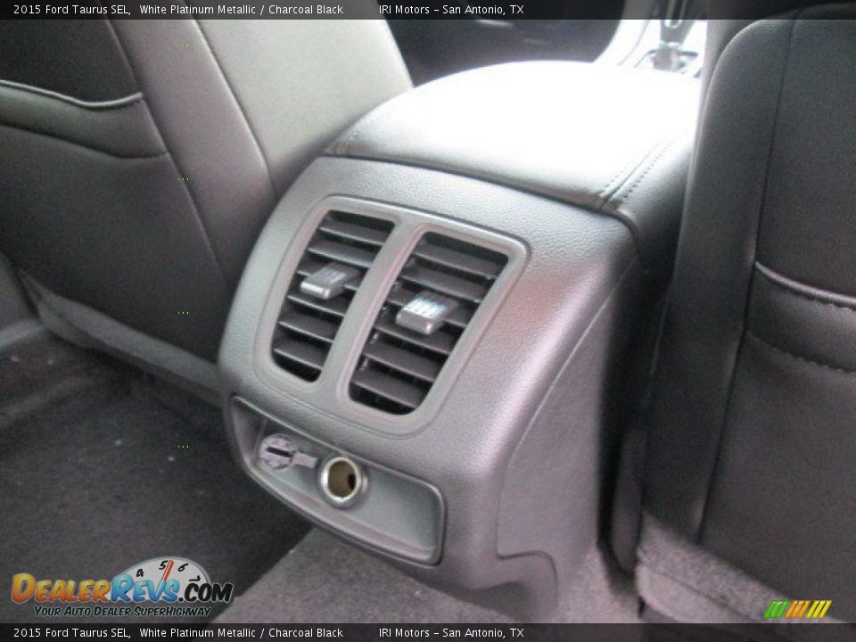 2015 Ford Taurus SEL White Platinum Metallic / Charcoal Black Photo #22