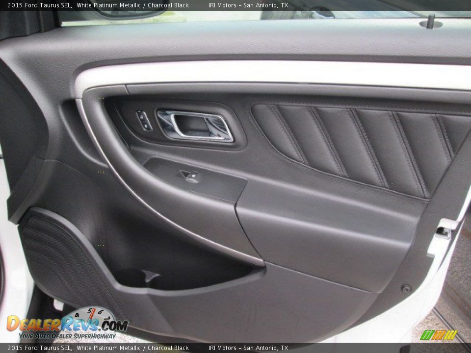 2015 Ford Taurus SEL White Platinum Metallic / Charcoal Black Photo #25