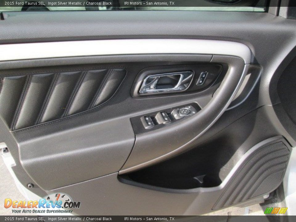 2015 Ford Taurus SEL Ingot Silver Metallic / Charcoal Black Photo #31