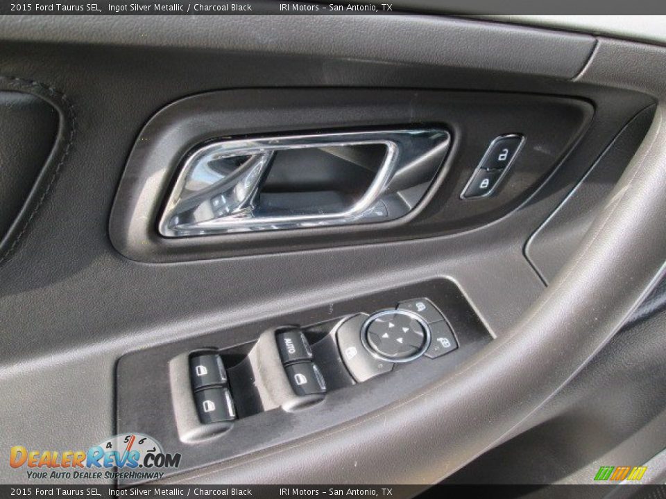 2015 Ford Taurus SEL Ingot Silver Metallic / Charcoal Black Photo #32