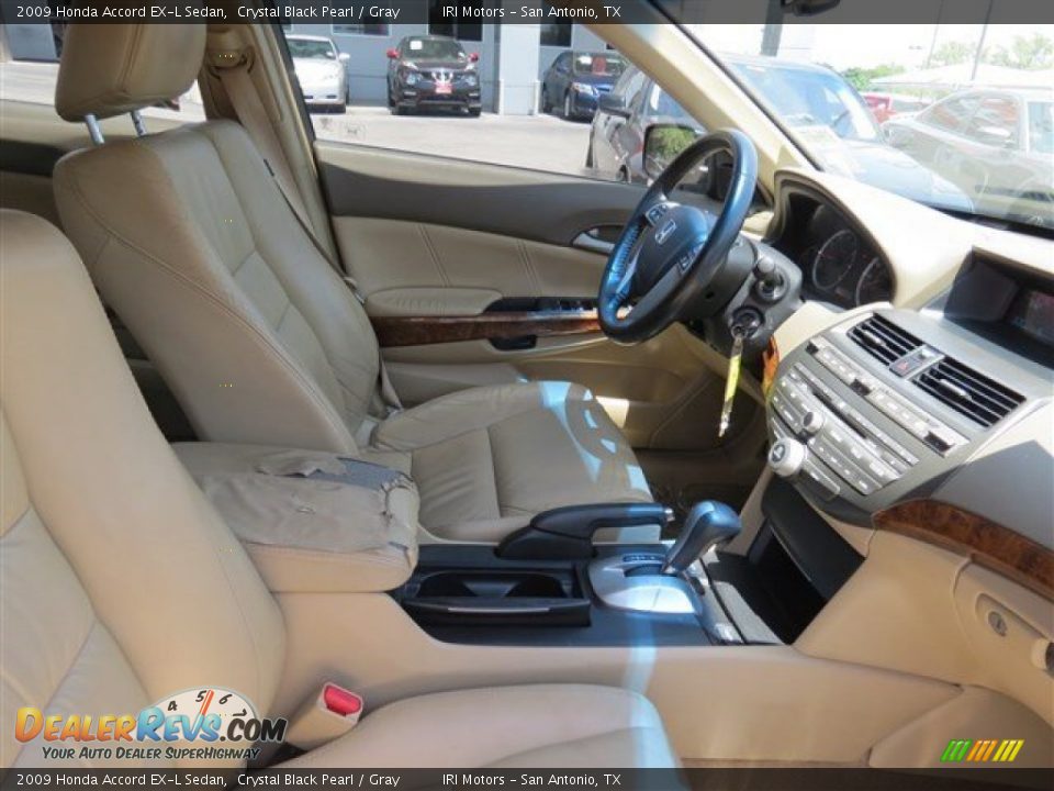 2009 Honda Accord EX-L Sedan Crystal Black Pearl / Gray Photo #16