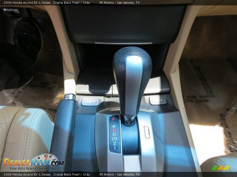 2009 Honda Accord EX-L Sedan Crystal Black Pearl / Gray Photo #21