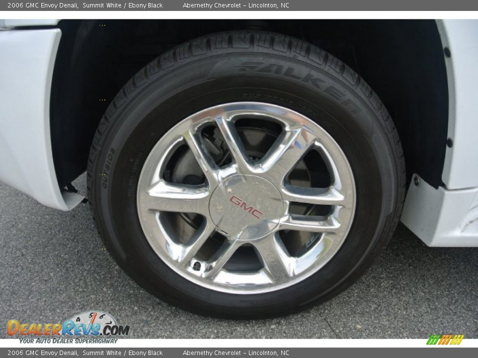 2006 GMC Envoy Denali Summit White / Ebony Black Photo #29