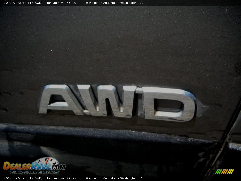 2012 Kia Sorento LX AWD Titanium Silver / Gray Photo #3