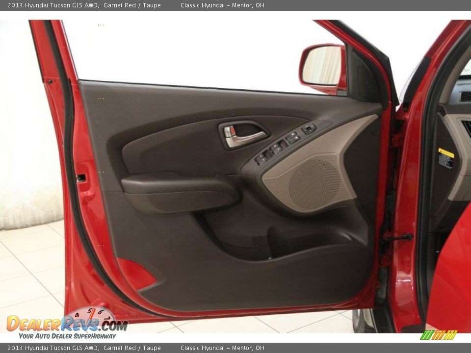 2013 Hyundai Tucson GLS AWD Garnet Red / Taupe Photo #4
