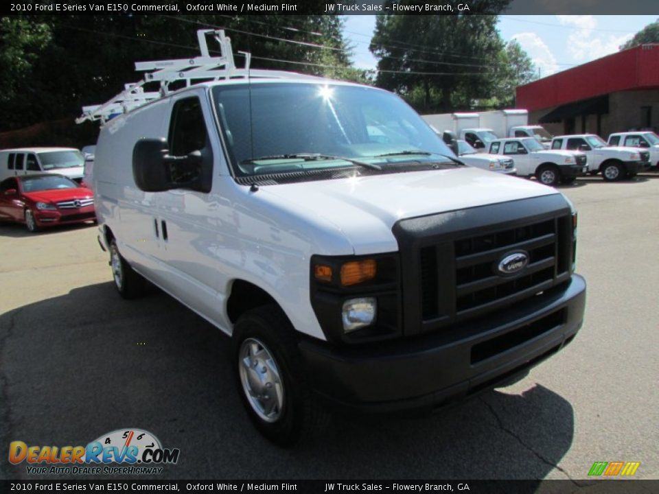 2010 Ford E Series Van E150 Commercial Oxford White / Medium Flint Photo #6
