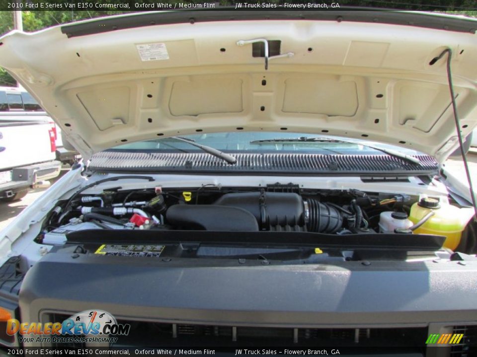 2010 Ford E Series Van E150 Commercial Oxford White / Medium Flint Photo #20