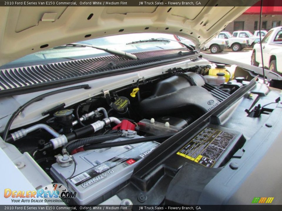 2010 Ford E Series Van E150 Commercial Oxford White / Medium Flint Photo #21