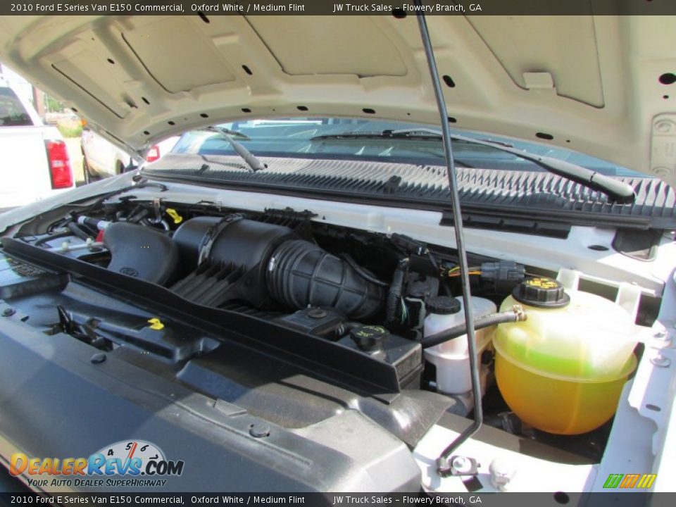 2010 Ford E Series Van E150 Commercial Oxford White / Medium Flint Photo #22