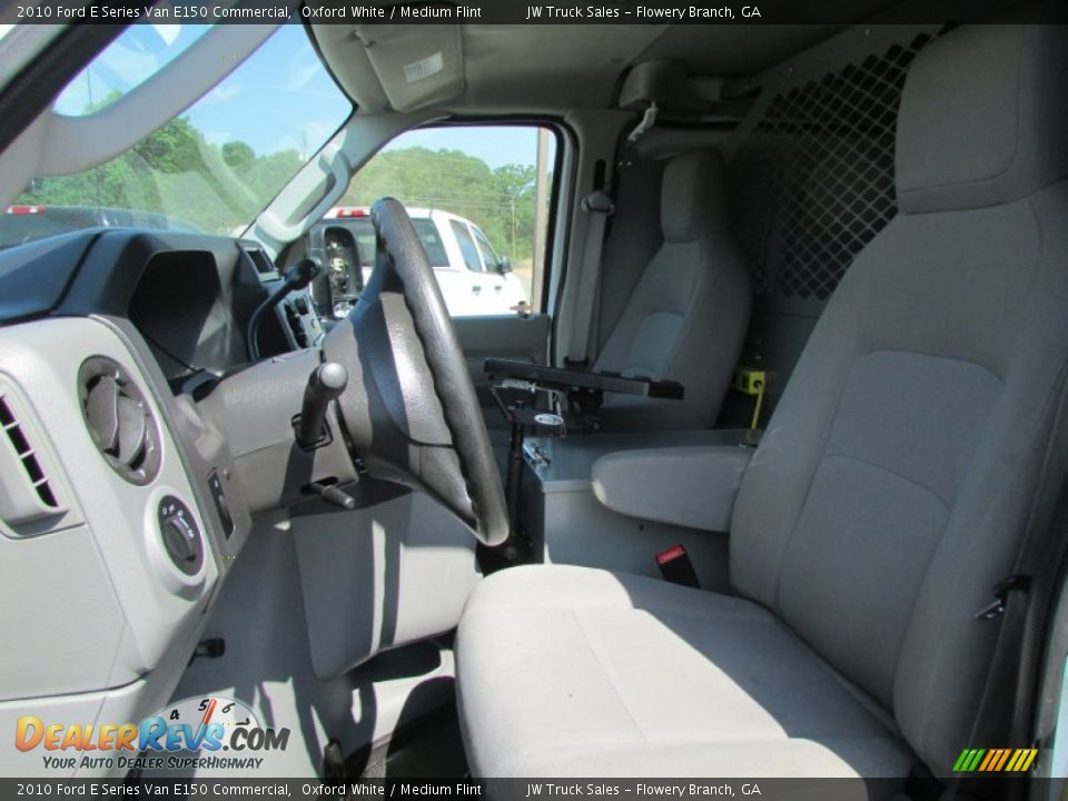 2010 Ford E Series Van E150 Commercial Oxford White / Medium Flint Photo #25