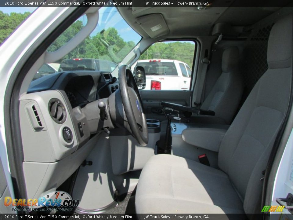 2010 Ford E Series Van E150 Commercial Oxford White / Medium Flint Photo #26