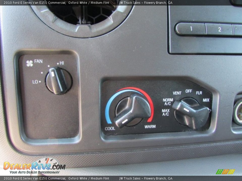 2010 Ford E Series Van E150 Commercial Oxford White / Medium Flint Photo #33