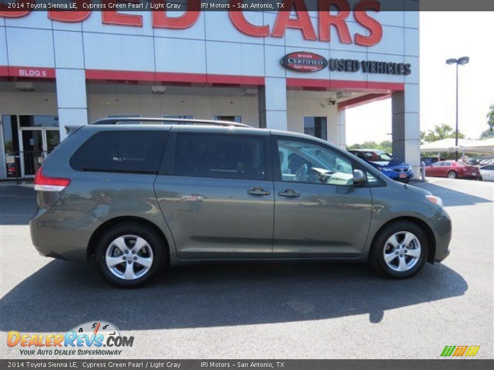 2014 Toyota Sienna LE Cypress Green Pearl / Light Gray Photo #9