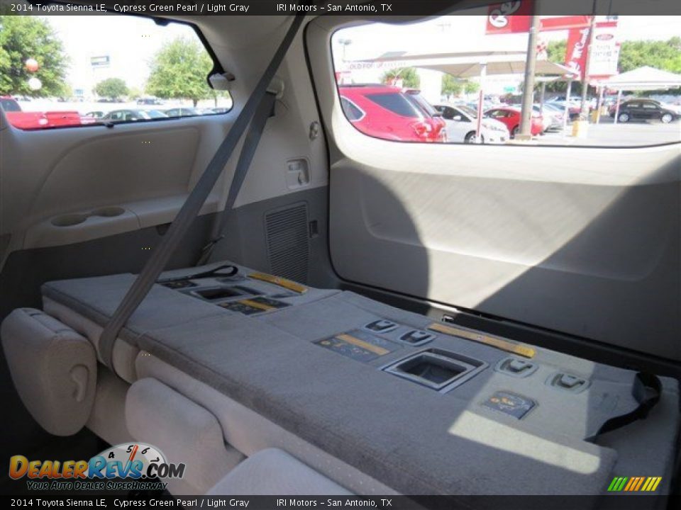 2014 Toyota Sienna LE Cypress Green Pearl / Light Gray Photo #16