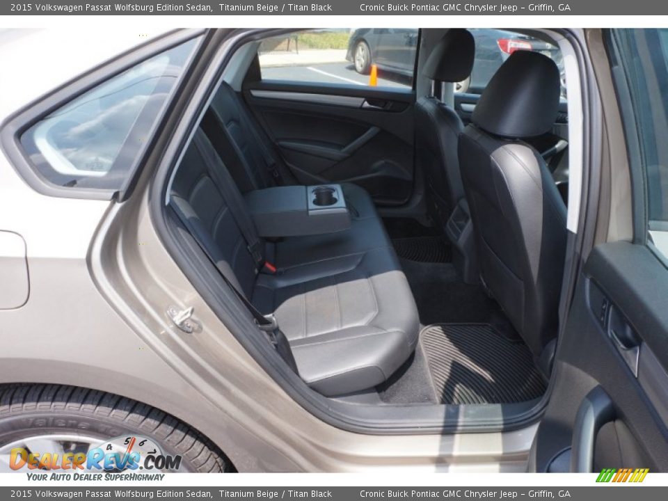 2015 Volkswagen Passat Wolfsburg Edition Sedan Titanium Beige / Titan Black Photo #17