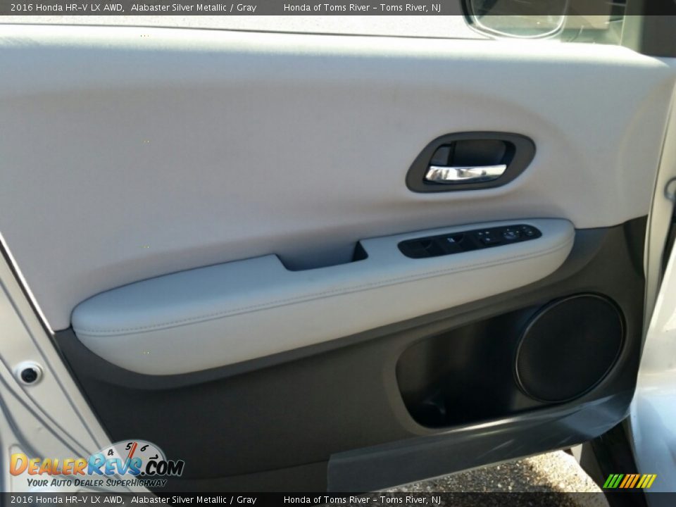 2016 Honda HR-V LX AWD Alabaster Silver Metallic / Gray Photo #5