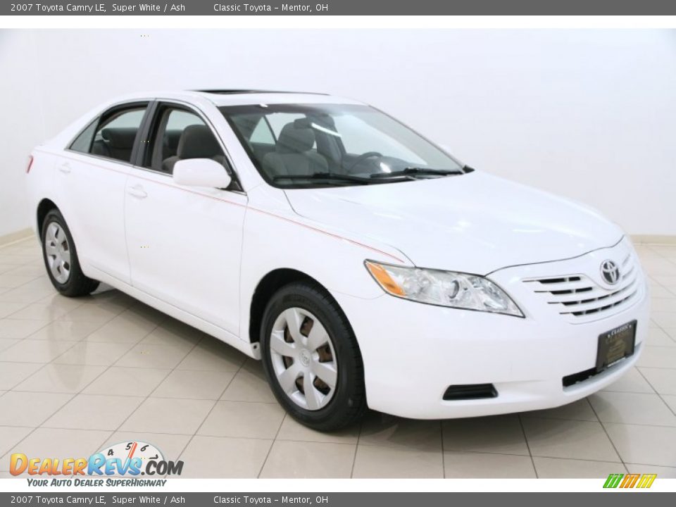 2007 Toyota Camry LE Super White / Ash Photo #1