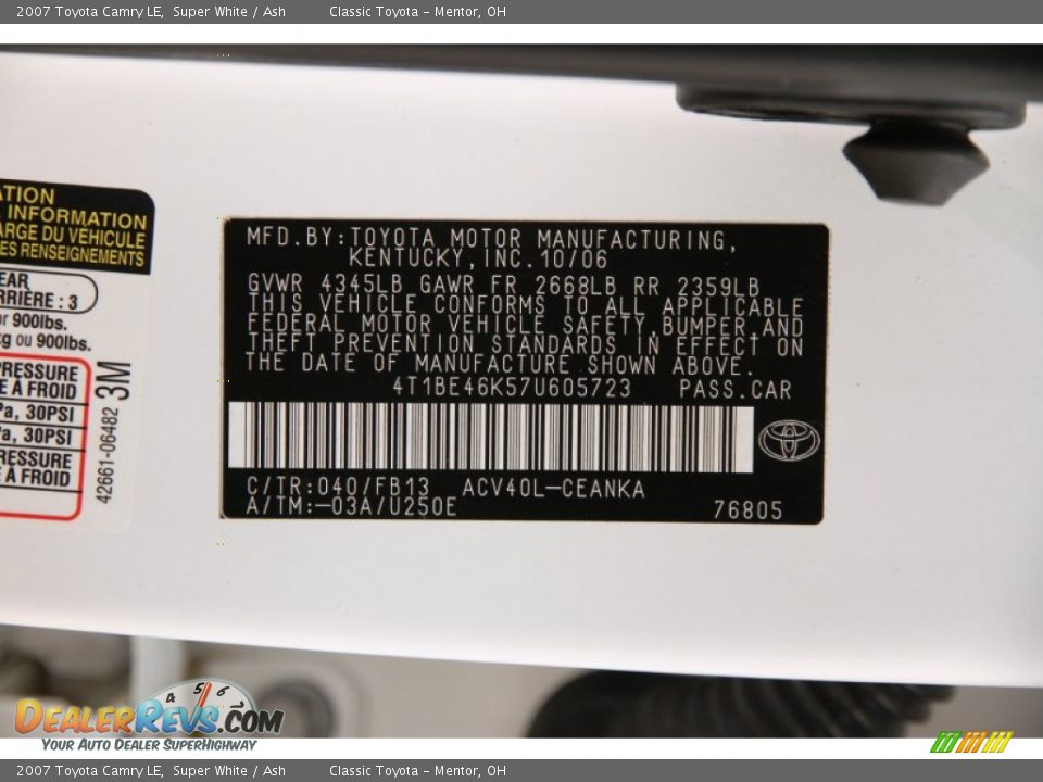 2007 Toyota Camry LE Super White / Ash Photo #16