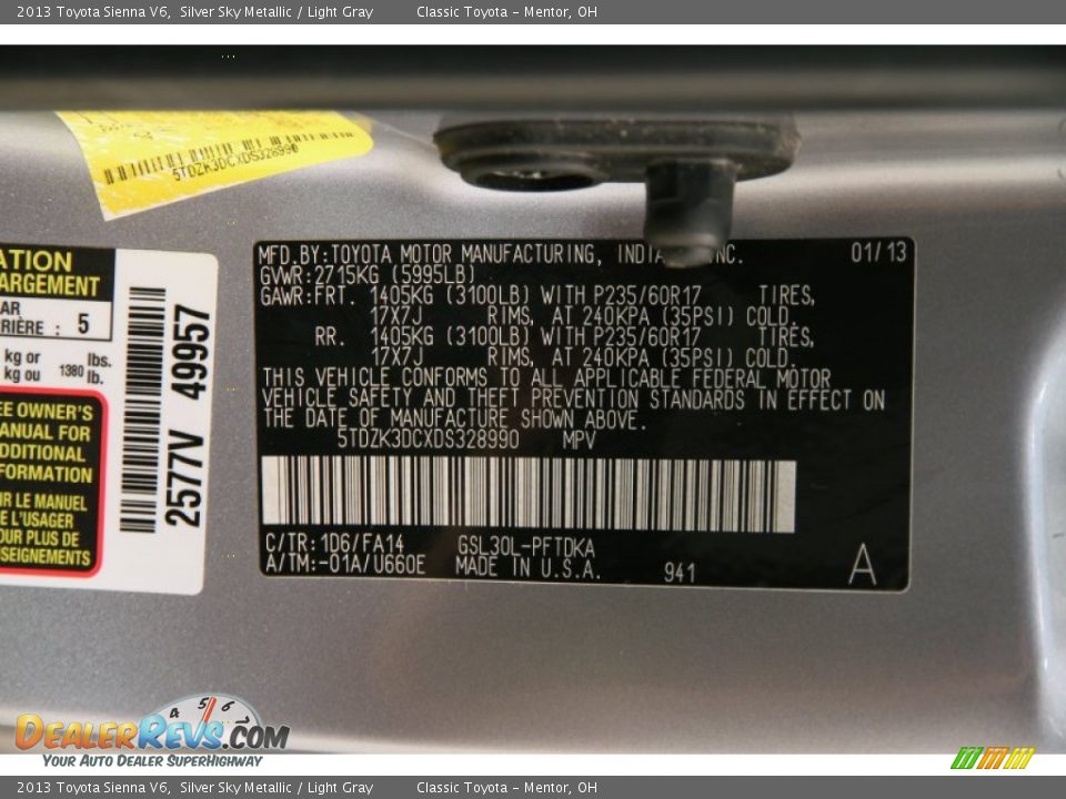 2013 Toyota Sienna V6 Silver Sky Metallic / Light Gray Photo #16