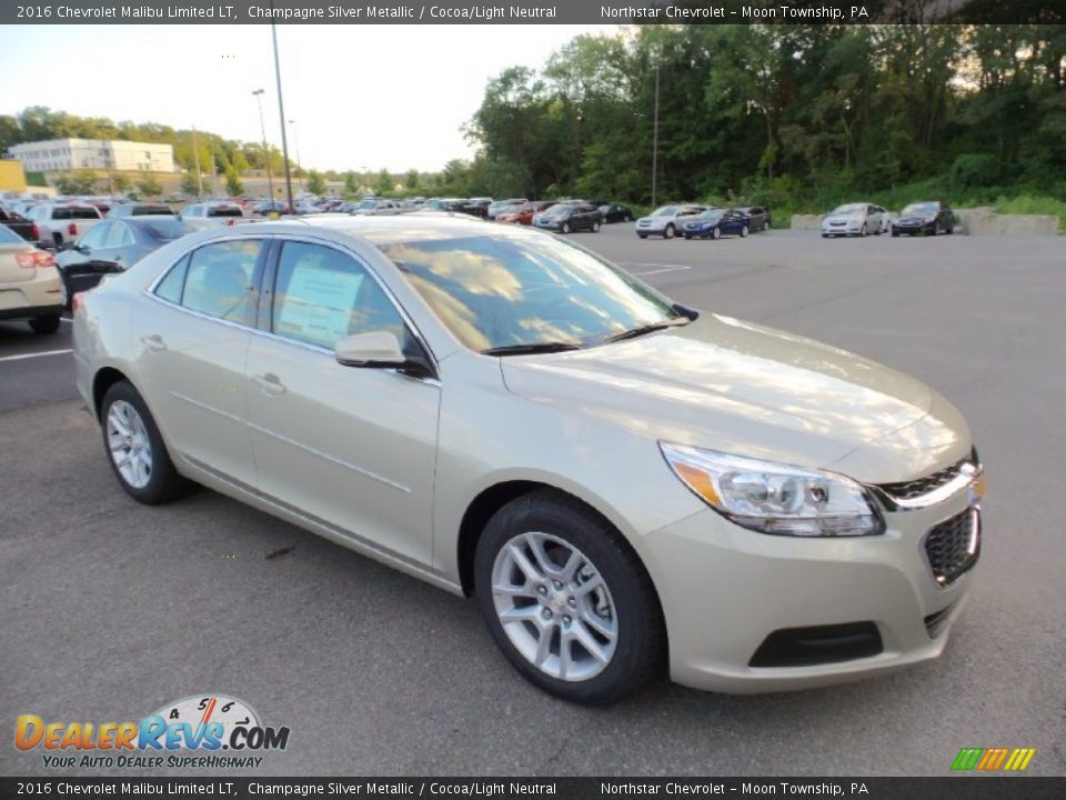Champagne Silver Metallic 2016 Chevrolet Malibu Limited LT Photo #3
