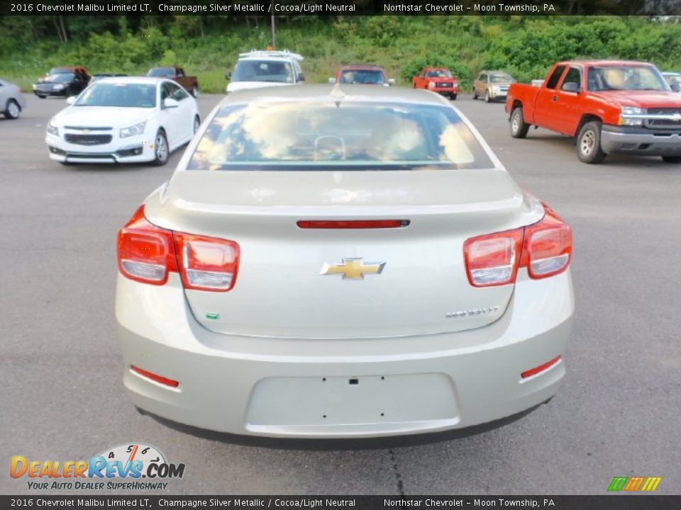 2016 Chevrolet Malibu Limited LT Champagne Silver Metallic / Cocoa/Light Neutral Photo #7