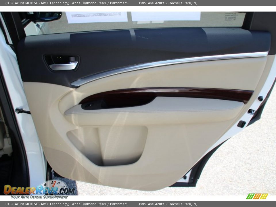 2014 Acura MDX SH-AWD Technology White Diamond Pearl / Parchment Photo #25