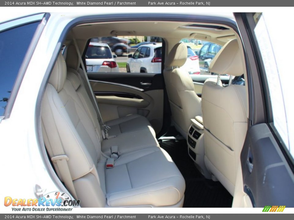 2014 Acura MDX SH-AWD Technology White Diamond Pearl / Parchment Photo #26