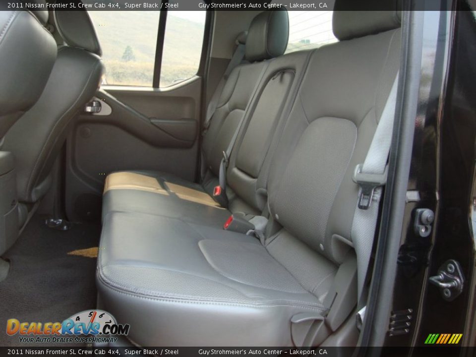 2011 Nissan Frontier SL Crew Cab 4x4 Super Black / Steel Photo #21