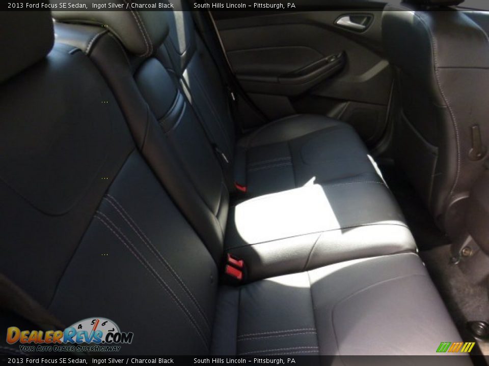 2013 Ford Focus SE Sedan Ingot Silver / Charcoal Black Photo #13