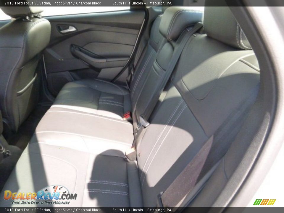 2013 Ford Focus SE Sedan Ingot Silver / Charcoal Black Photo #16