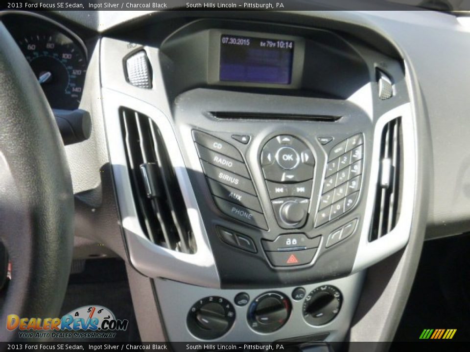 2013 Ford Focus SE Sedan Ingot Silver / Charcoal Black Photo #23