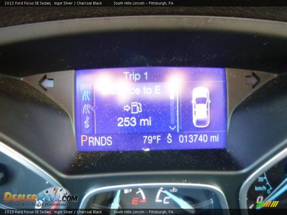 2013 Ford Focus SE Sedan Ingot Silver / Charcoal Black Photo #24