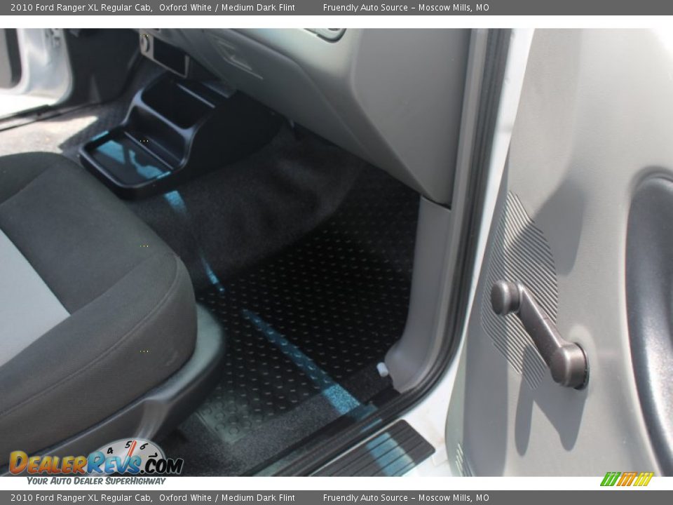 2010 Ford Ranger XL Regular Cab Oxford White / Medium Dark Flint Photo #31
