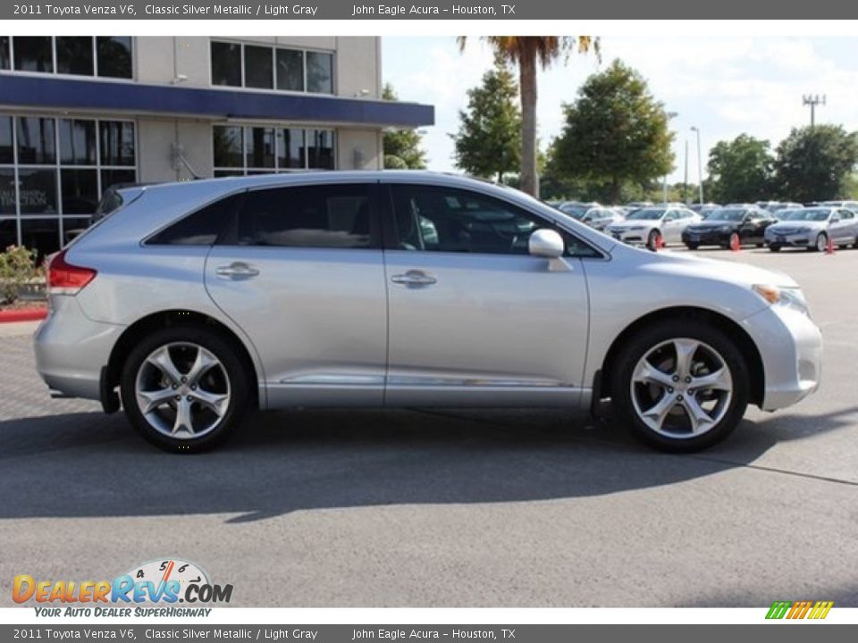 2011 Toyota Venza V6 Classic Silver Metallic / Light Gray Photo #3