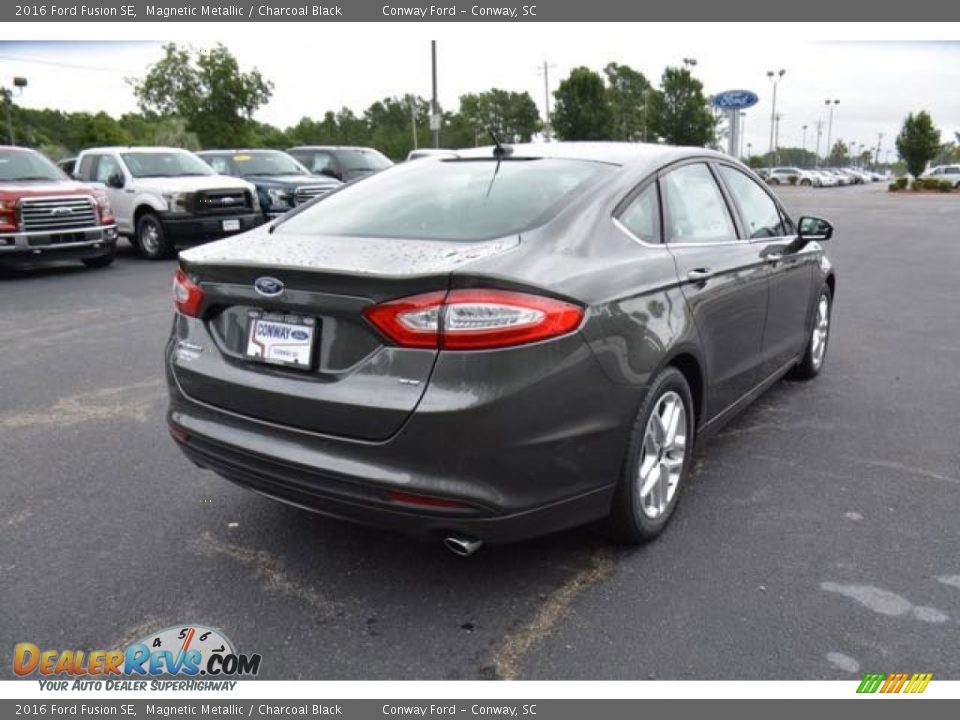 2016 Ford Fusion SE Magnetic Metallic / Charcoal Black Photo #5