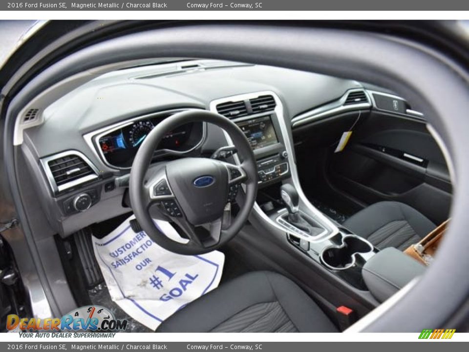 2016 Ford Fusion SE Magnetic Metallic / Charcoal Black Photo #20