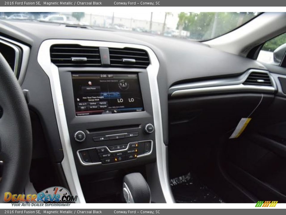 2016 Ford Fusion SE Magnetic Metallic / Charcoal Black Photo #26