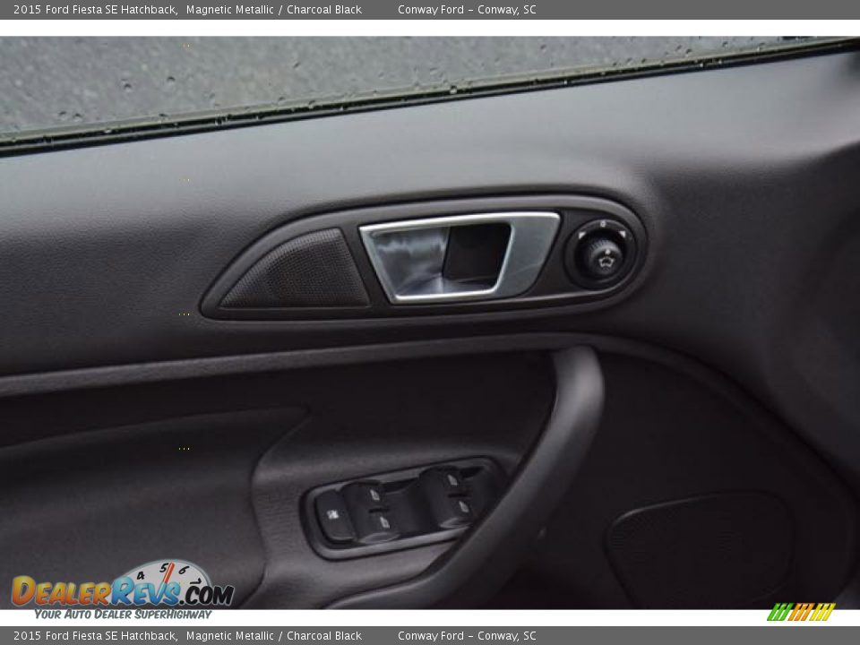 2015 Ford Fiesta SE Hatchback Magnetic Metallic / Charcoal Black Photo #16