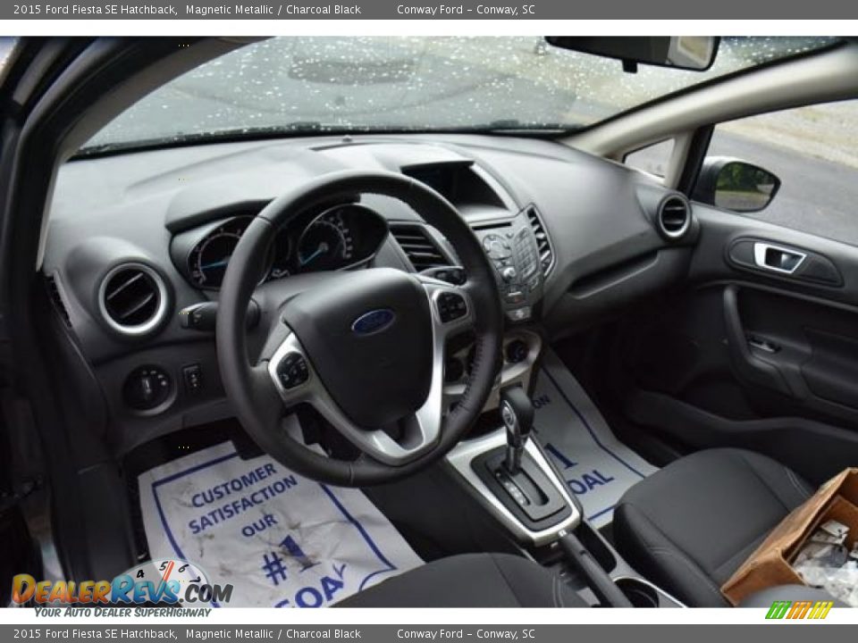 2015 Ford Fiesta SE Hatchback Magnetic Metallic / Charcoal Black Photo #17