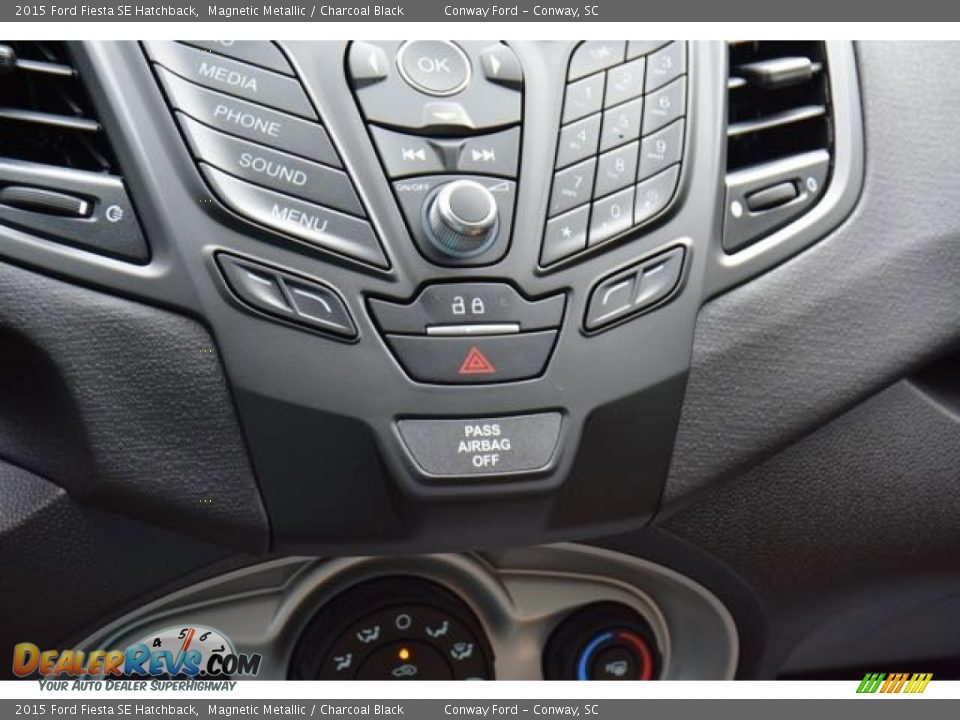 2015 Ford Fiesta SE Hatchback Magnetic Metallic / Charcoal Black Photo #23