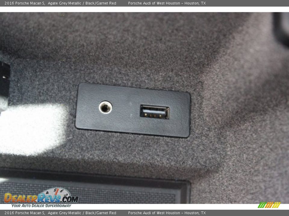 2016 Porsche Macan S Agate Grey Metallic / Black/Garnet Red Photo #24