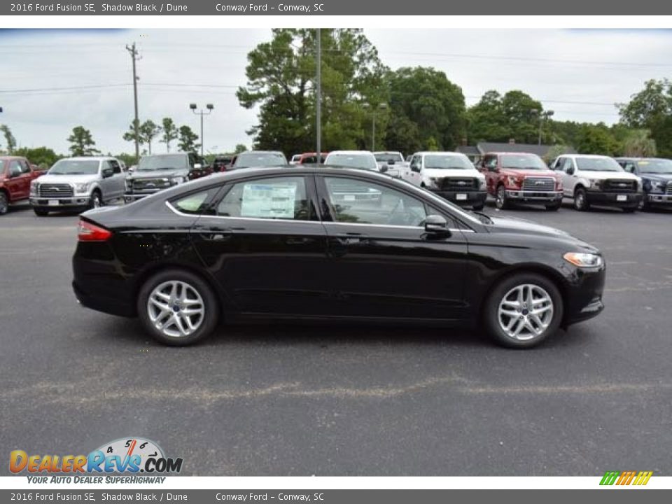 2016 Ford Fusion SE Shadow Black / Dune Photo #4