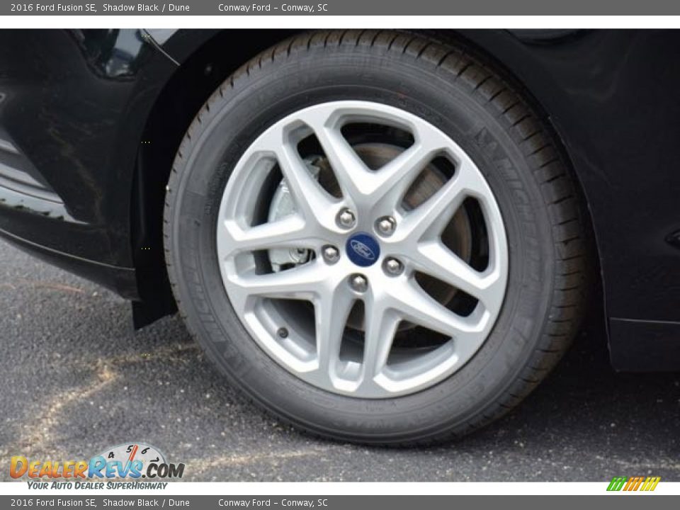 2016 Ford Fusion SE Shadow Black / Dune Photo #9