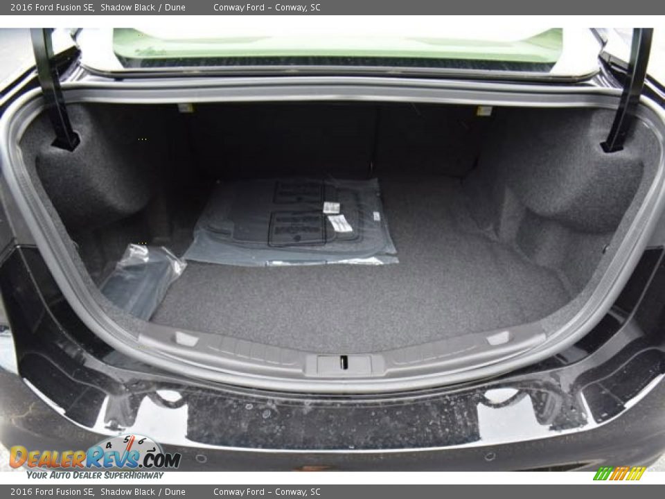 2016 Ford Fusion SE Shadow Black / Dune Photo #14