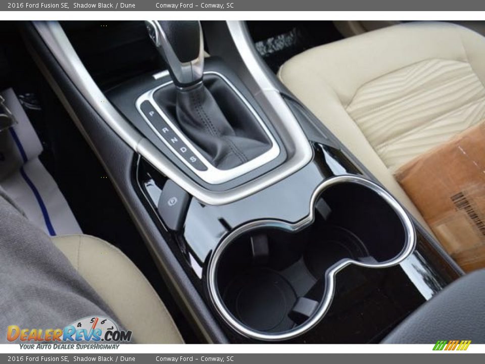 2016 Ford Fusion SE Shadow Black / Dune Photo #27