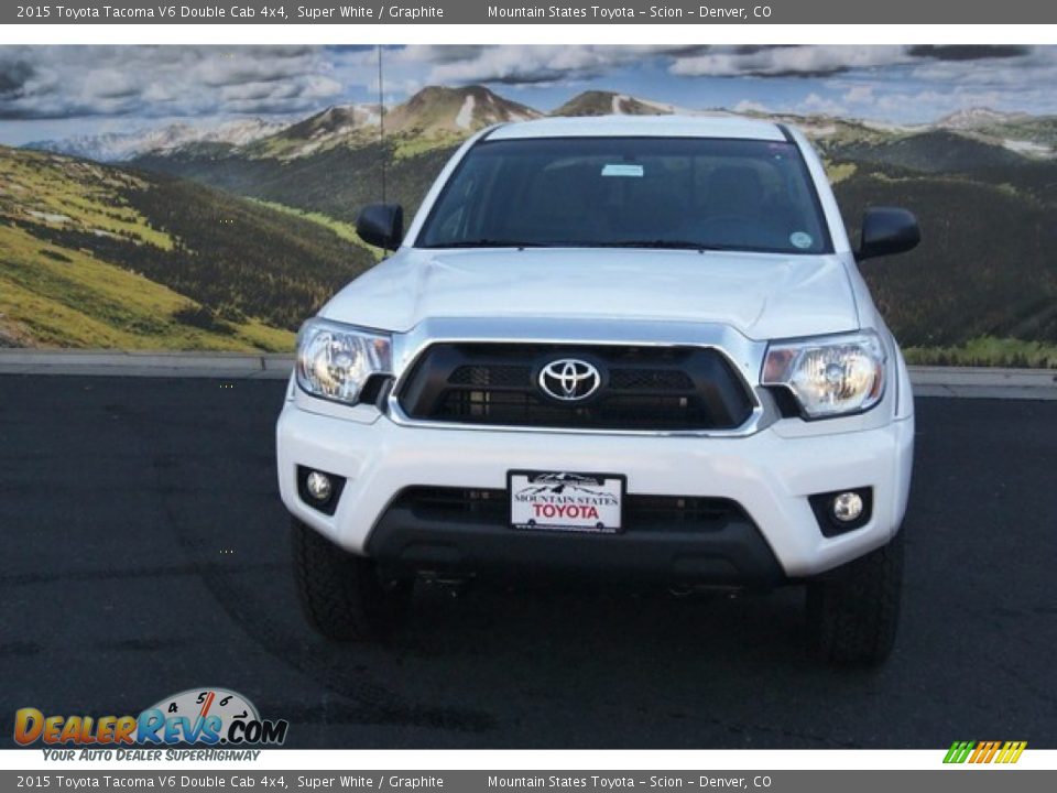 2015 Toyota Tacoma V6 Double Cab 4x4 Super White / Graphite Photo #2