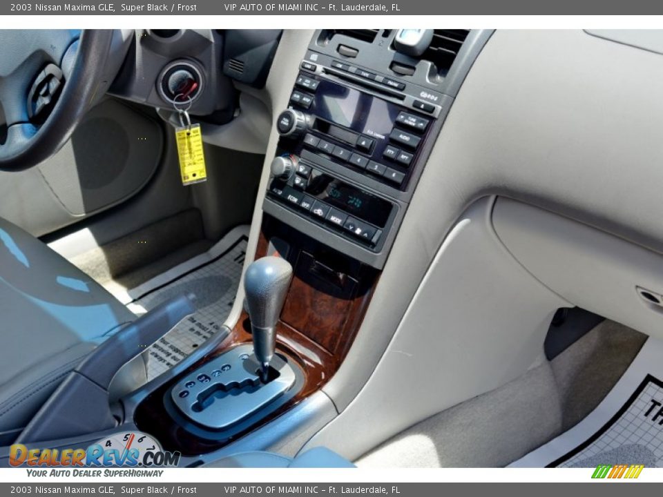 2003 Nissan Maxima GLE Super Black / Frost Photo #19