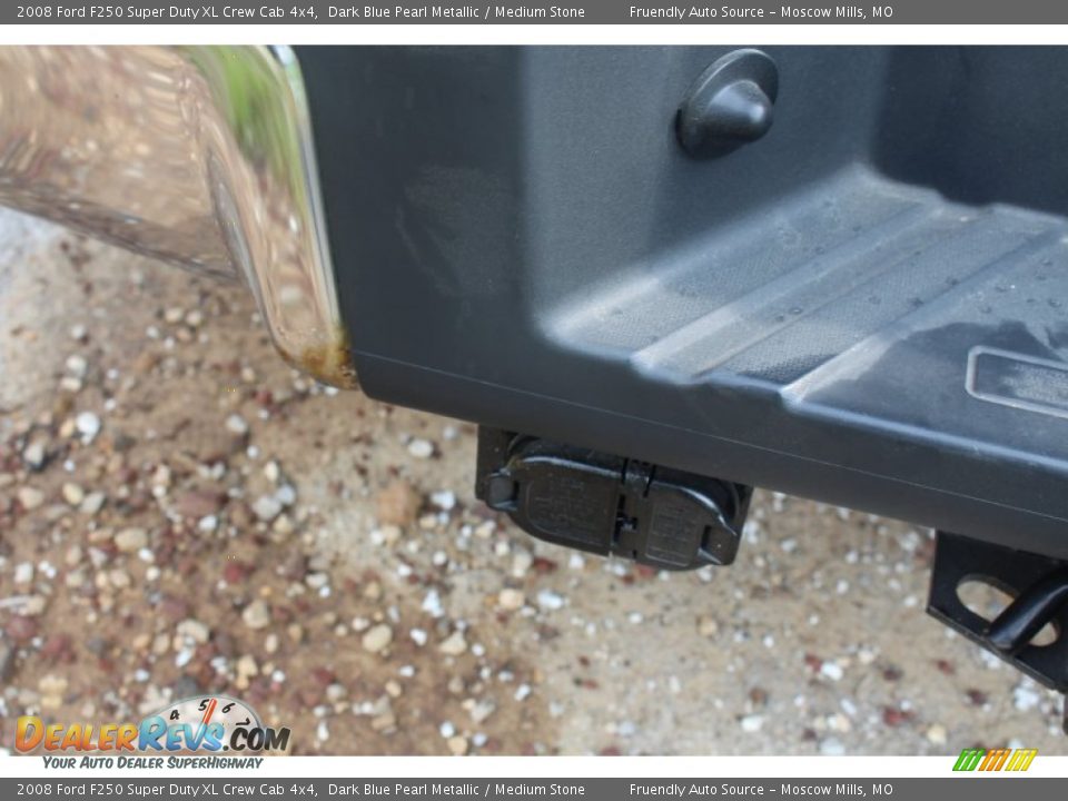 2008 Ford F250 Super Duty XL Crew Cab 4x4 Dark Blue Pearl Metallic / Medium Stone Photo #12
