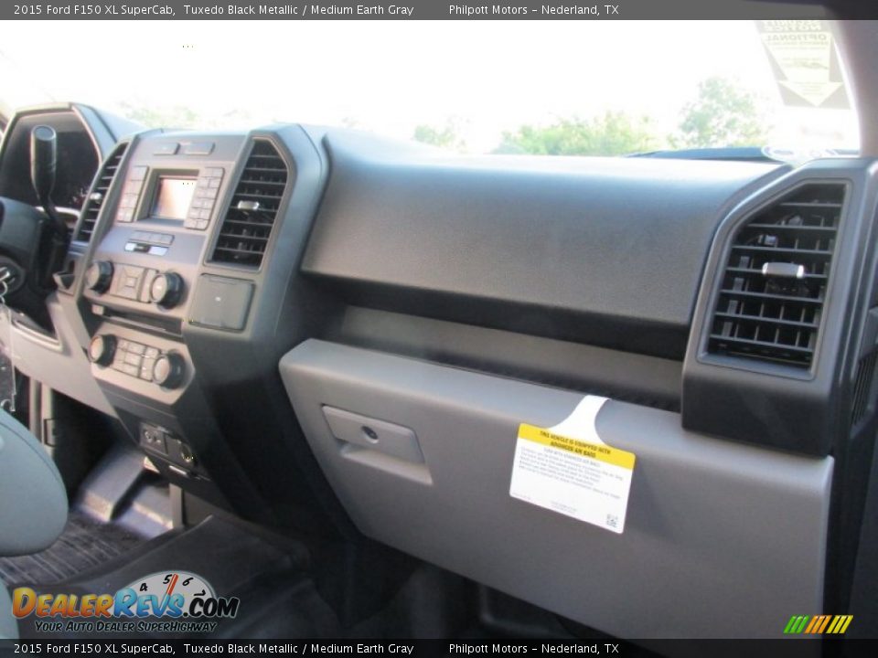 2015 Ford F150 XL SuperCab Tuxedo Black Metallic / Medium Earth Gray Photo #15